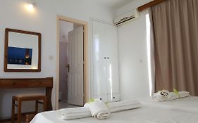 Flame Lily Studios & Apartments
